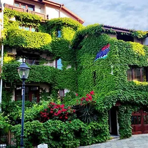 3* Hotel Family
