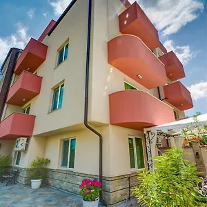 3* Pensiune Siena House